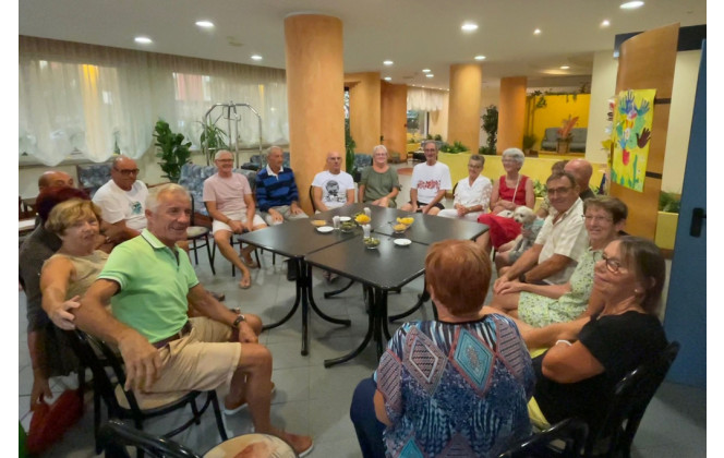 ENCORE UN APERO!